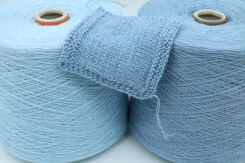 Mona merino 15/2 100% Merino ull. 50 gr. Dúfublár.
