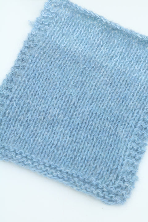 Sonja fylgiþráður 68% Alpakka 30% Polýester 2% Teygja 25 gr. 275 m. Nr. 23