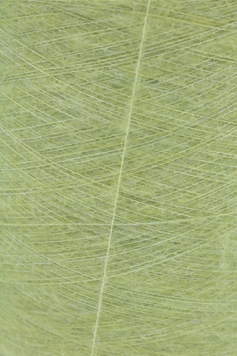 Sonja fylgiþráður 68% Alpakka 30% Polýester 2% Teygja 25 gr. 275 m. Nr. 8