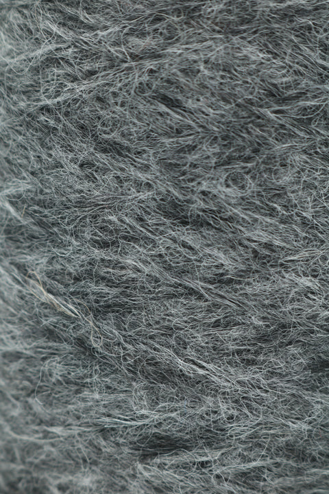 Blásið Alpakka - Fylgiþráður - 25 gr. Litur A9 - 590 kr.