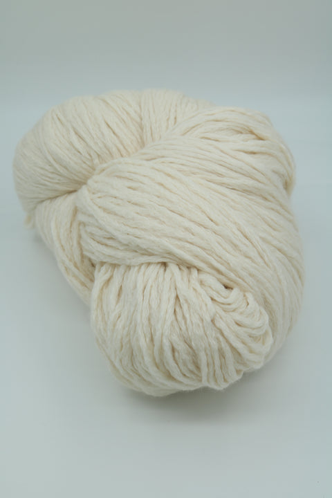 Romeo - 47% Baby Alpakka 42% Bómull 4% Merino 7% Pol. - 400 gr. - Natur